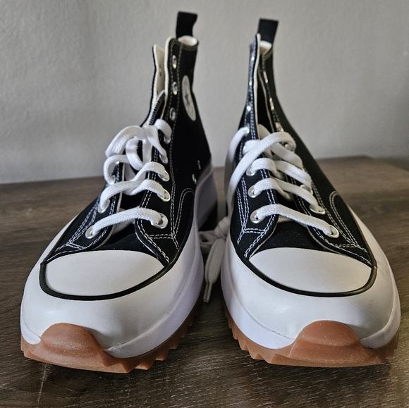 Converse Run Star Hike Platform Sneaker - Black / White / Gum 11M and 12.5W - Picture 2 of 7